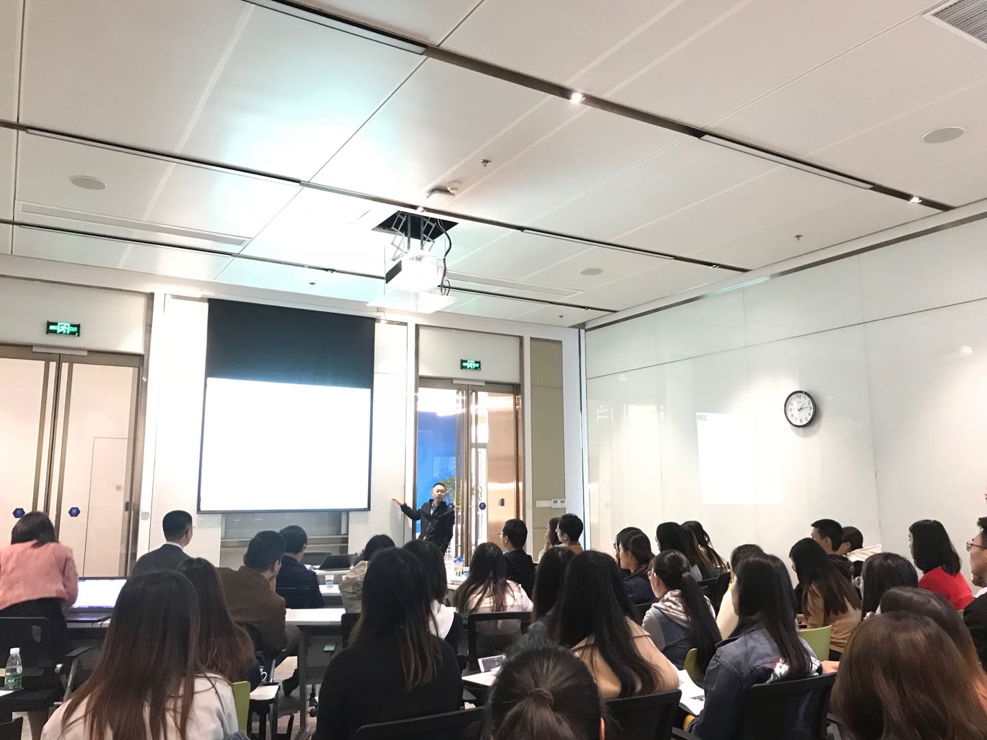 微信图片_20181101094111.jpg