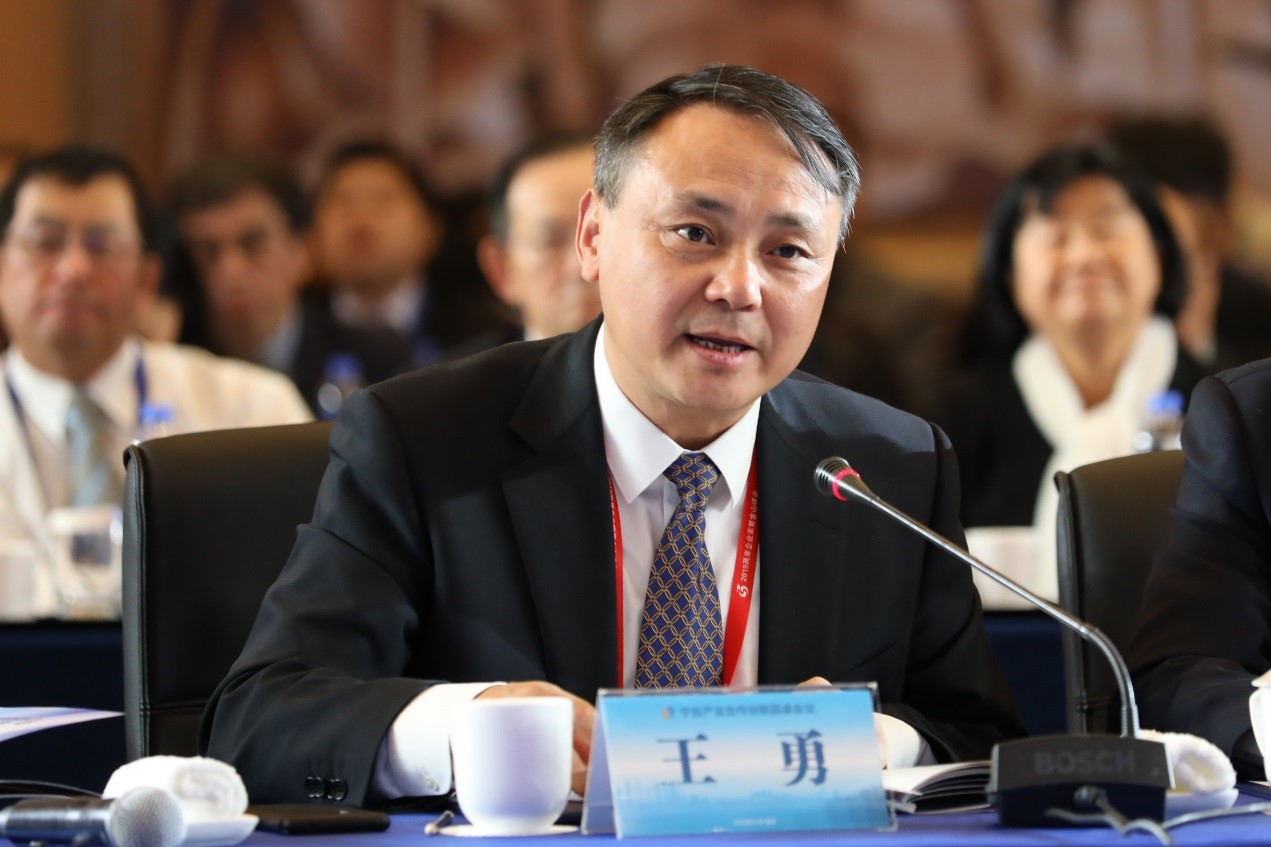 南京平博·(pinnacle)官方网站药业董事长王勇。新华日报财经客户端高雁南摄.jpg