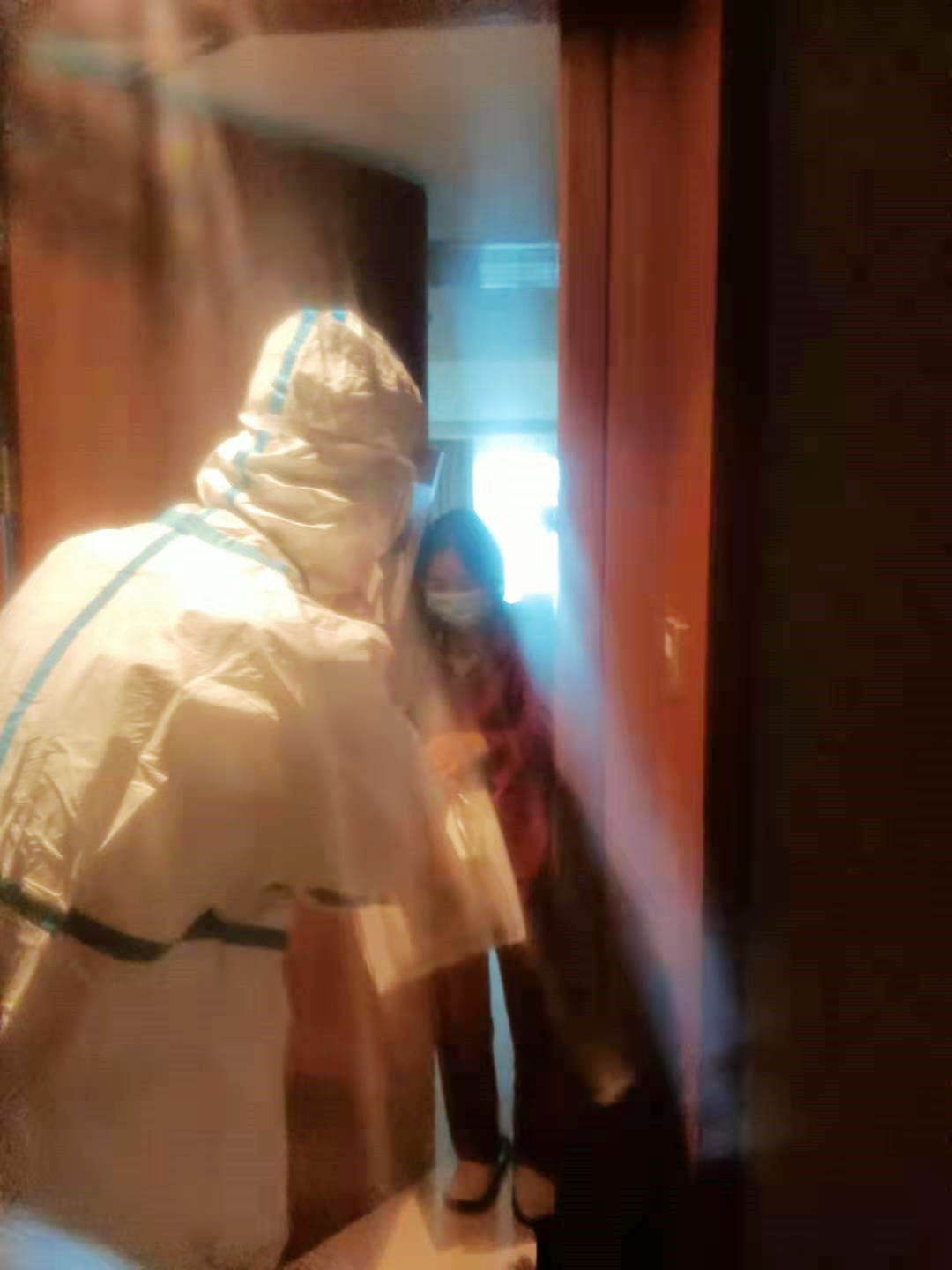 13送小蛋糕长寿面2.jpg 13送小蛋糕长寿面2.jpg